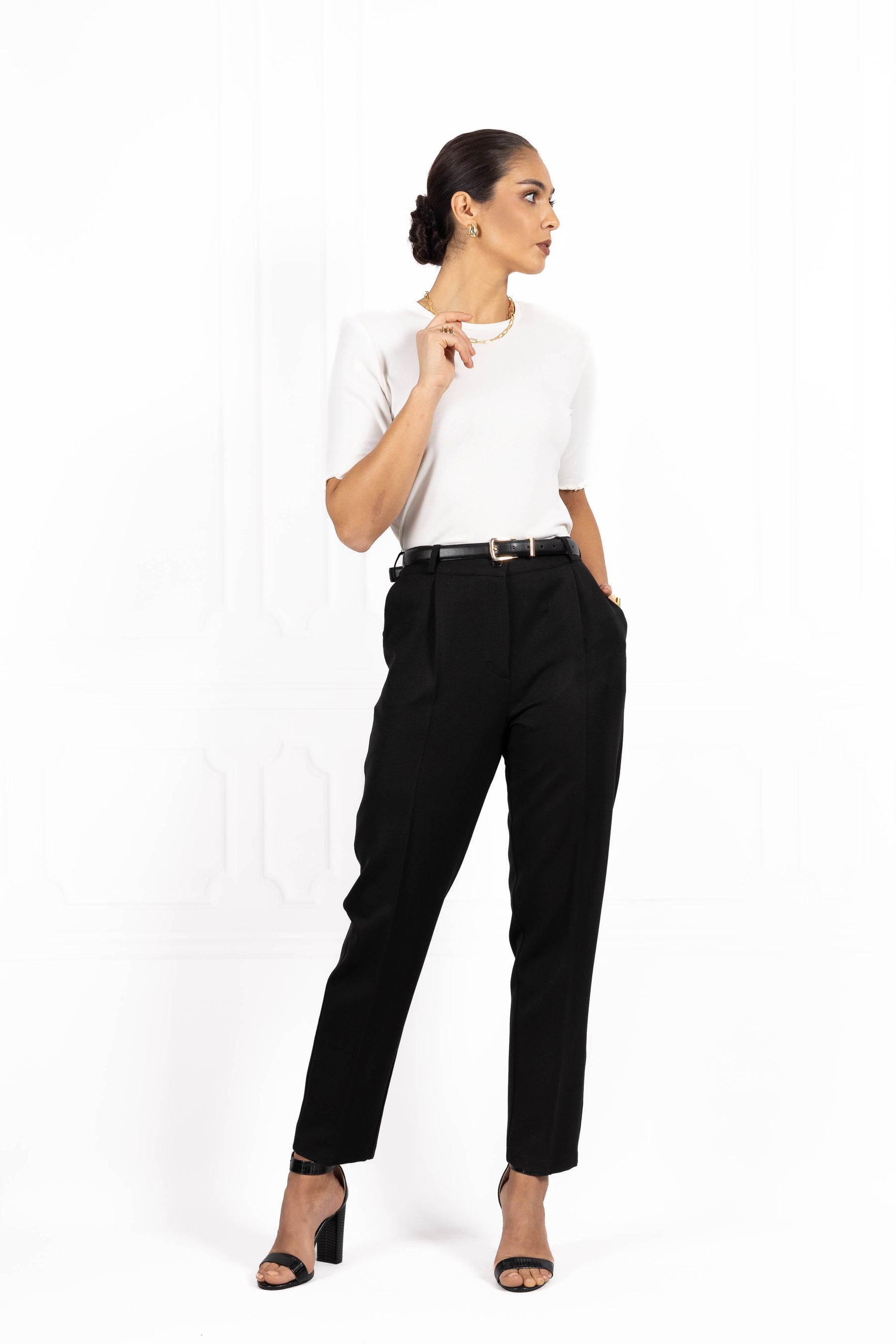 Spodnie damskie typu cygaretki Black